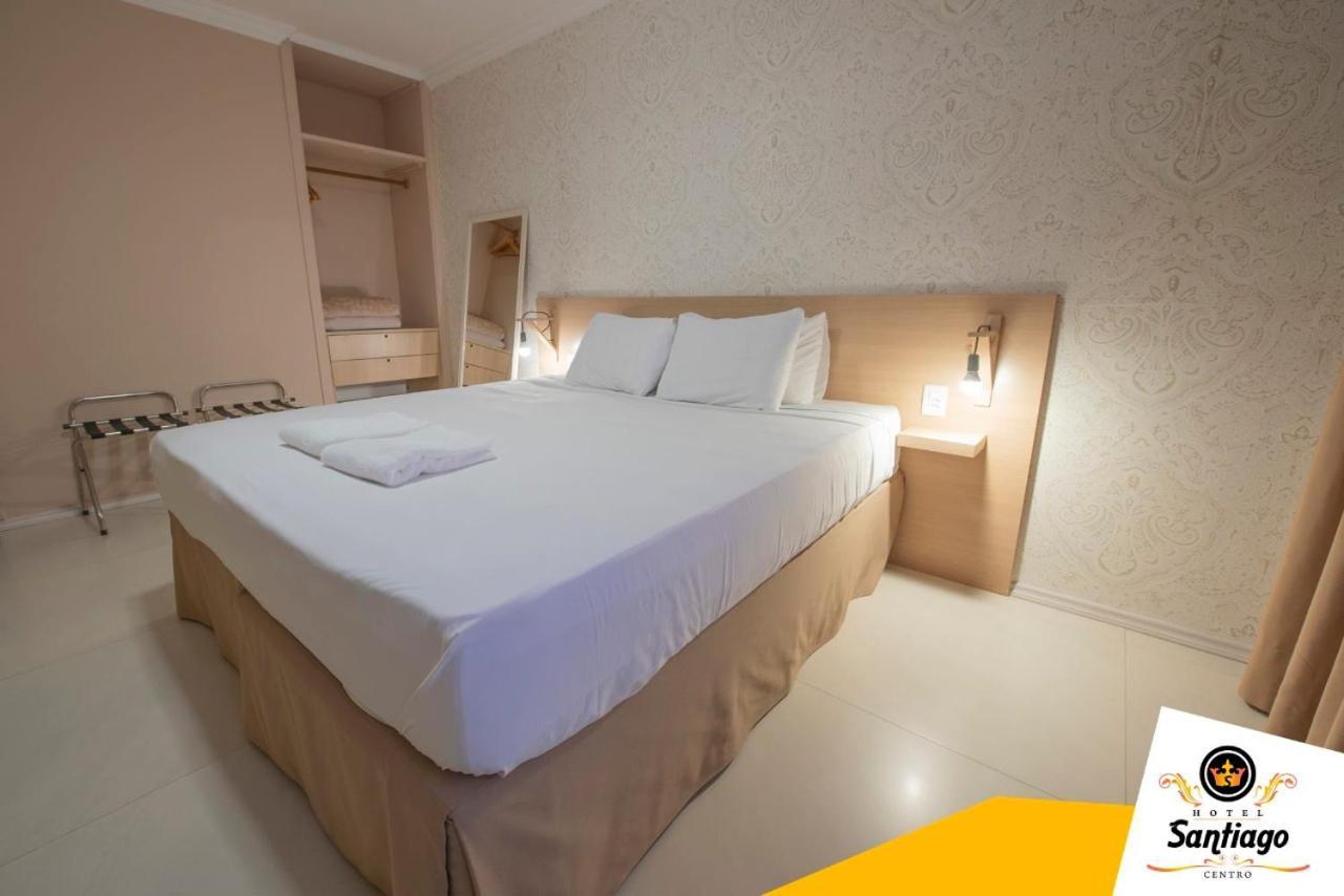 Hotel Santiago Centro เตเรซอโปลิส ภายนอก รูปภาพ