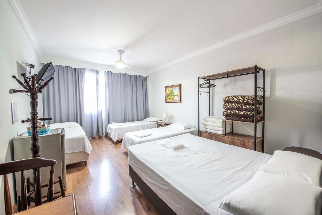 Hotel Santiago Centro เตเรซอโปลิส ภายนอก รูปภาพ