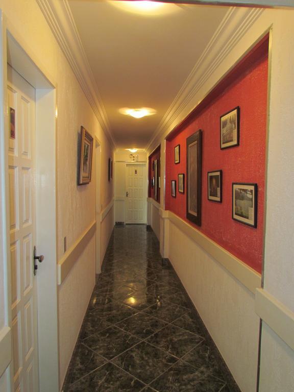 Hotel Santiago Centro เตเรซอโปลิส ภายนอก รูปภาพ