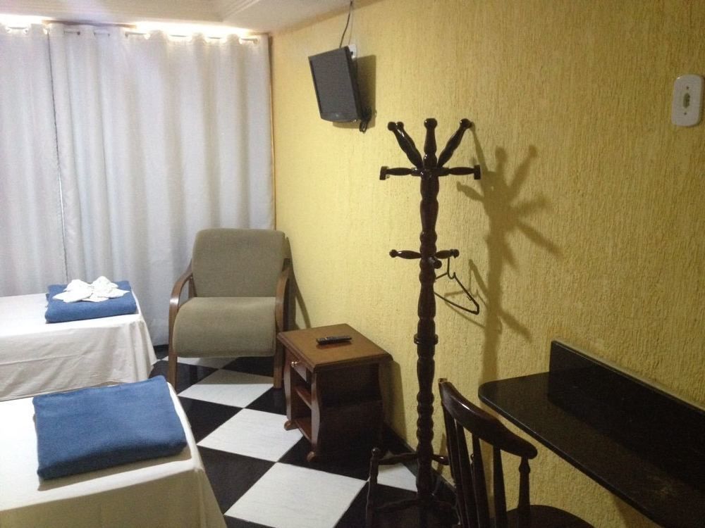 Hotel Santiago Centro เตเรซอโปลิส ภายนอก รูปภาพ