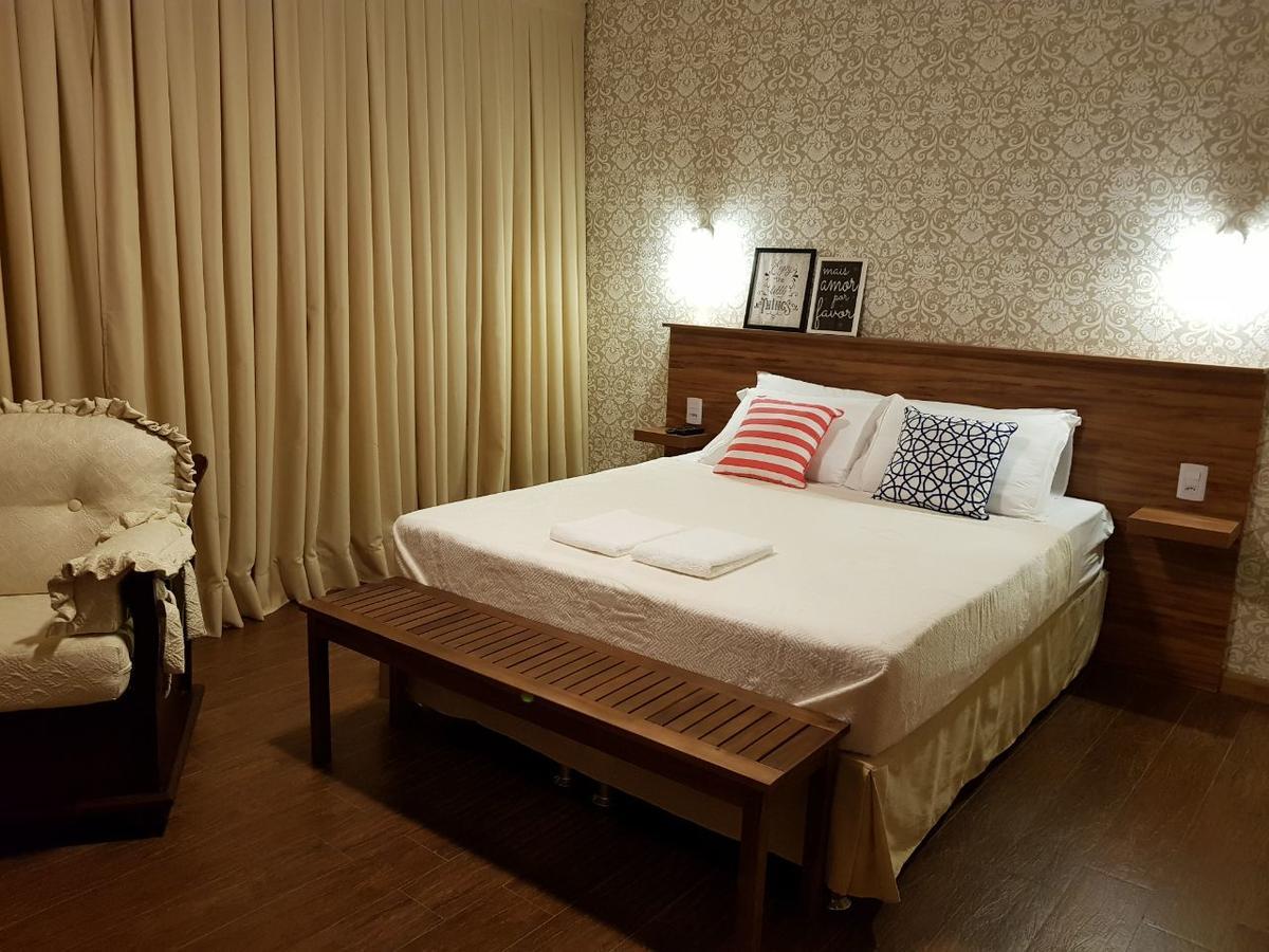 Hotel Santiago Centro เตเรซอโปลิส ภายนอก รูปภาพ